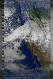 NOAA 19 northbound 79E at 17 Dec 2015 21:55:52 GMT on 137.10MHz, MSA enhancement, Normal projection, Channel A: 2 (near infrared), Channel B: 4 (thermal infrared)
